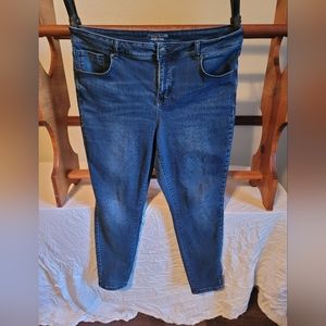 Maurices sz 18 skinny jeans
